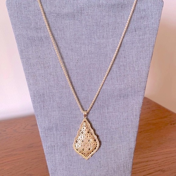 Kendra Scott Jewelry - Kendra Scott Aiden necklace